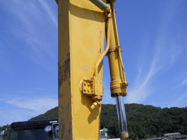 PC200-8N1