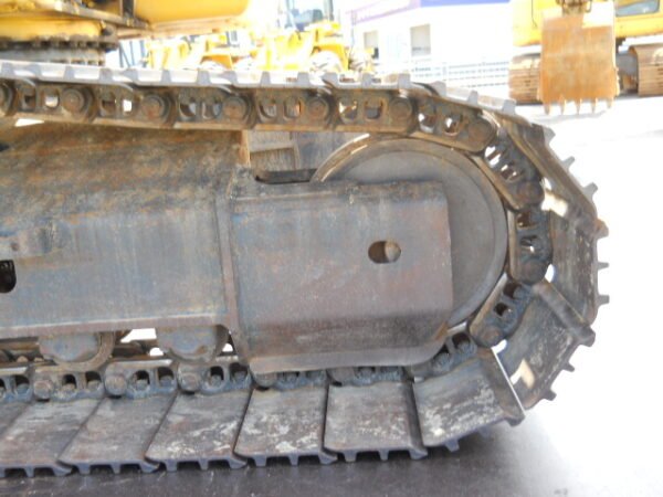 PC200-8N1