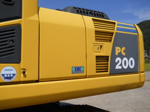 PC200-8N1
