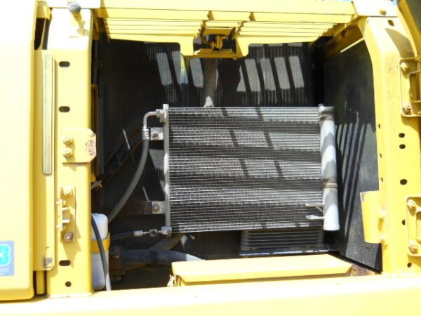 PC200-8N1