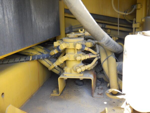 PC200-8N1