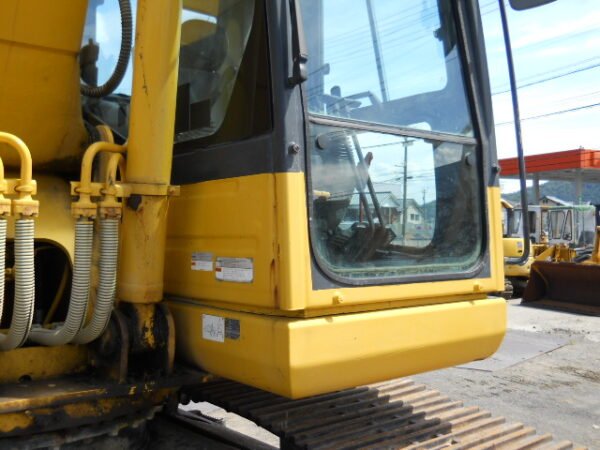 PC200-8N1