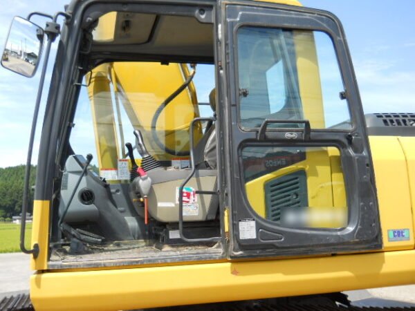 PC200-8N1