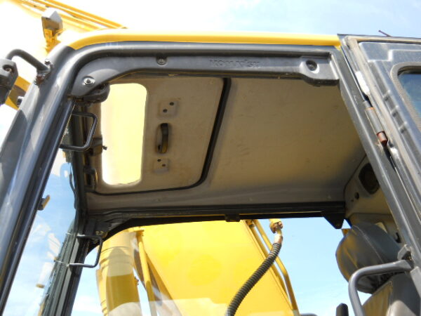 PC200-8N1