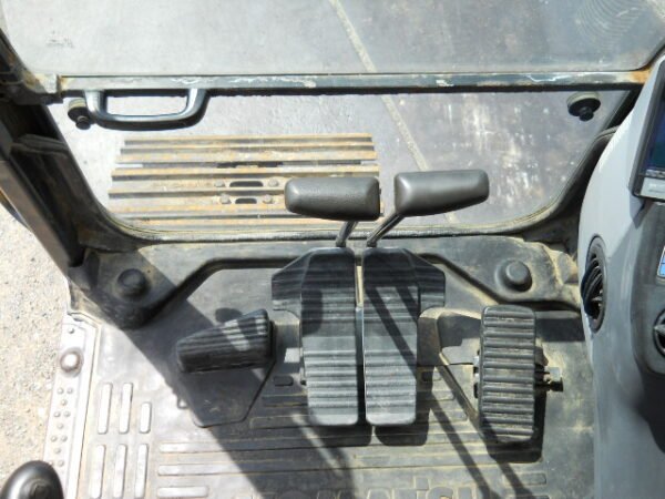 PC200-8N1