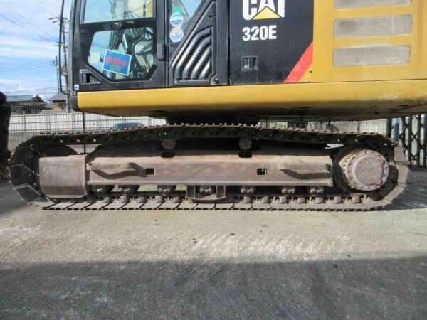 IMG_0437 CAT 320E