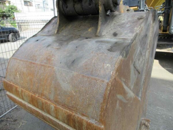 IMG_0456 CAT 320E